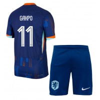 Camisa de Futebol Holanda Cody Gakpo #11 Equipamento Secundário Infantil Europeu 2024 Manga Curta (+ Calças curtas)